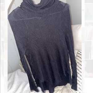 Black ‘we the free’ top